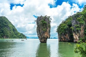Wycieczka objazdowa po Tajlandii: skała wapienna - zatoka Phang Nga